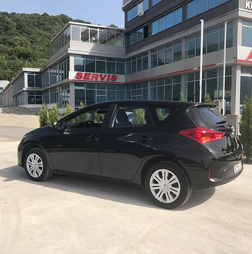 Toyota Auris photo 3